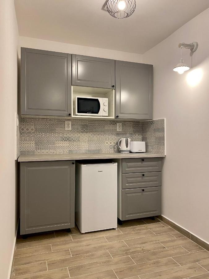 Pacsirta Apartman Grand Еґер Екстер'єр фото