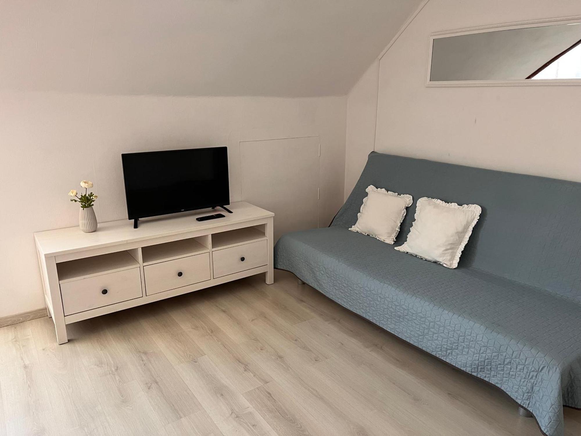 Pacsirta Apartman Grand Еґер Екстер'єр фото