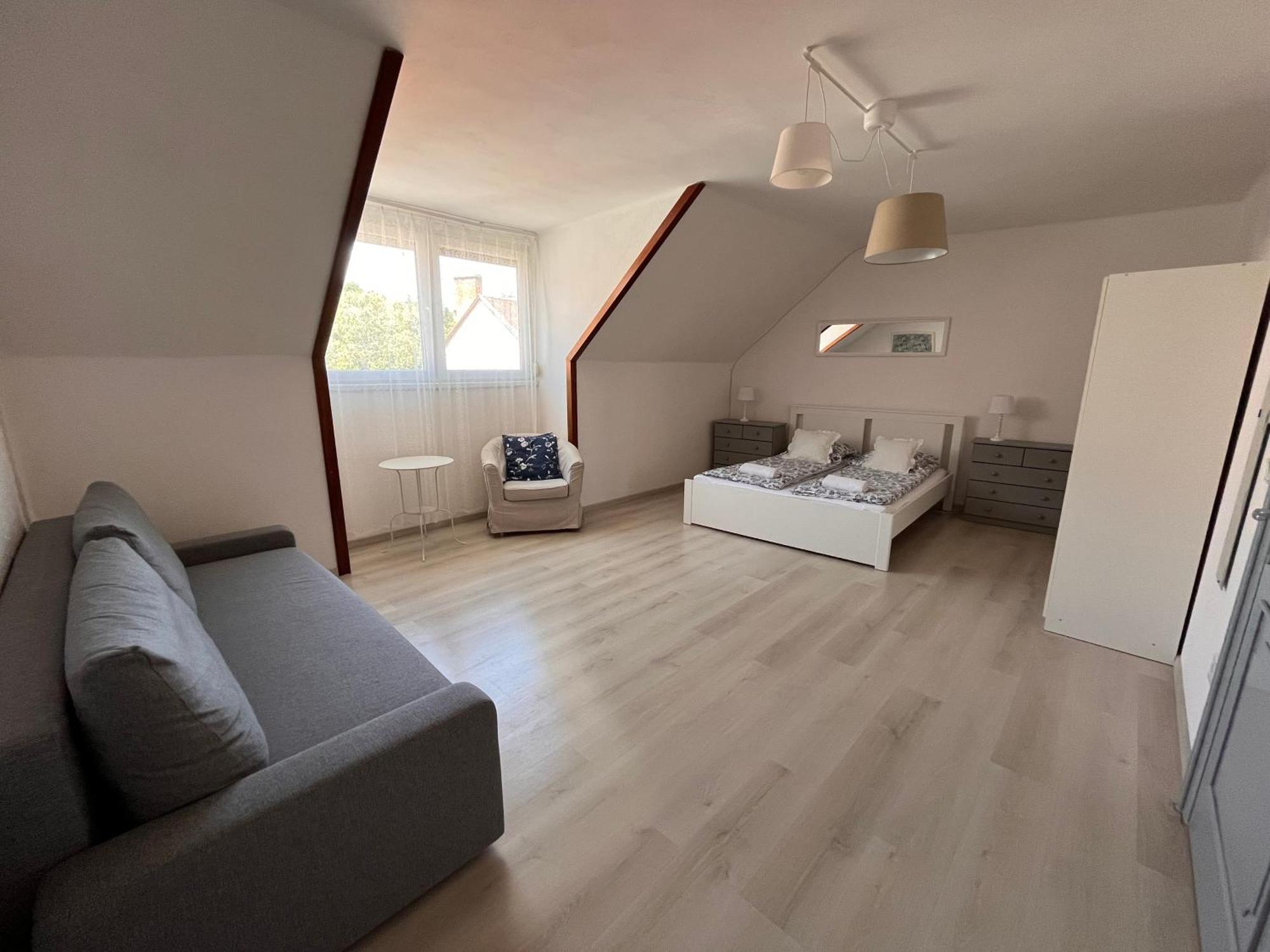 Pacsirta Apartman Grand Еґер Екстер'єр фото
