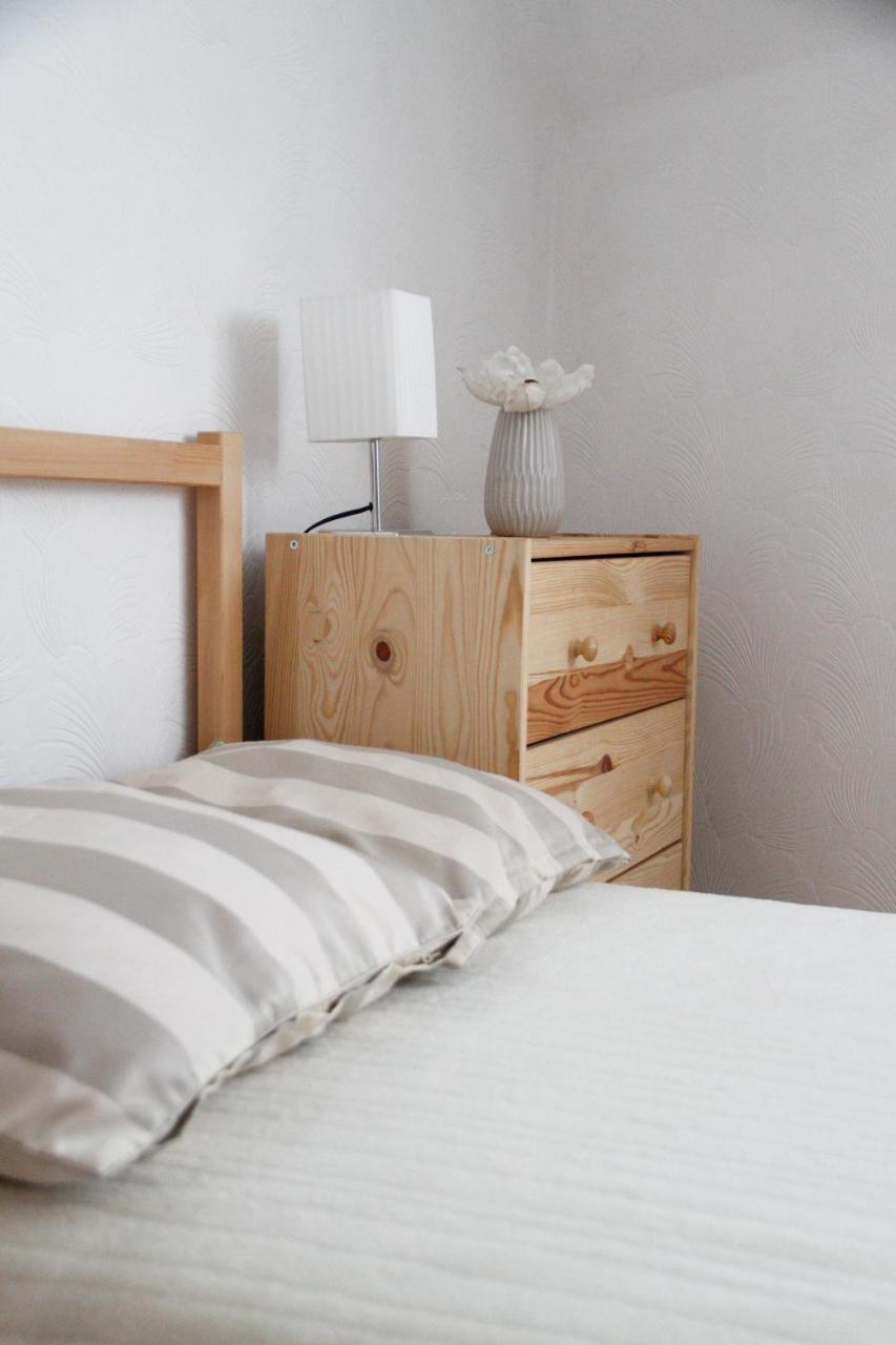 Pacsirta Apartman Grand Еґер Екстер'єр фото